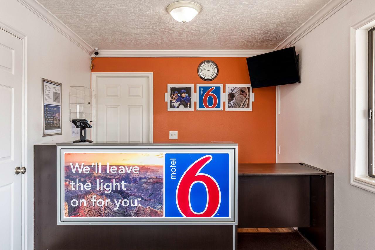 Motel 6 Tremonton, Utah エクステリア 写真