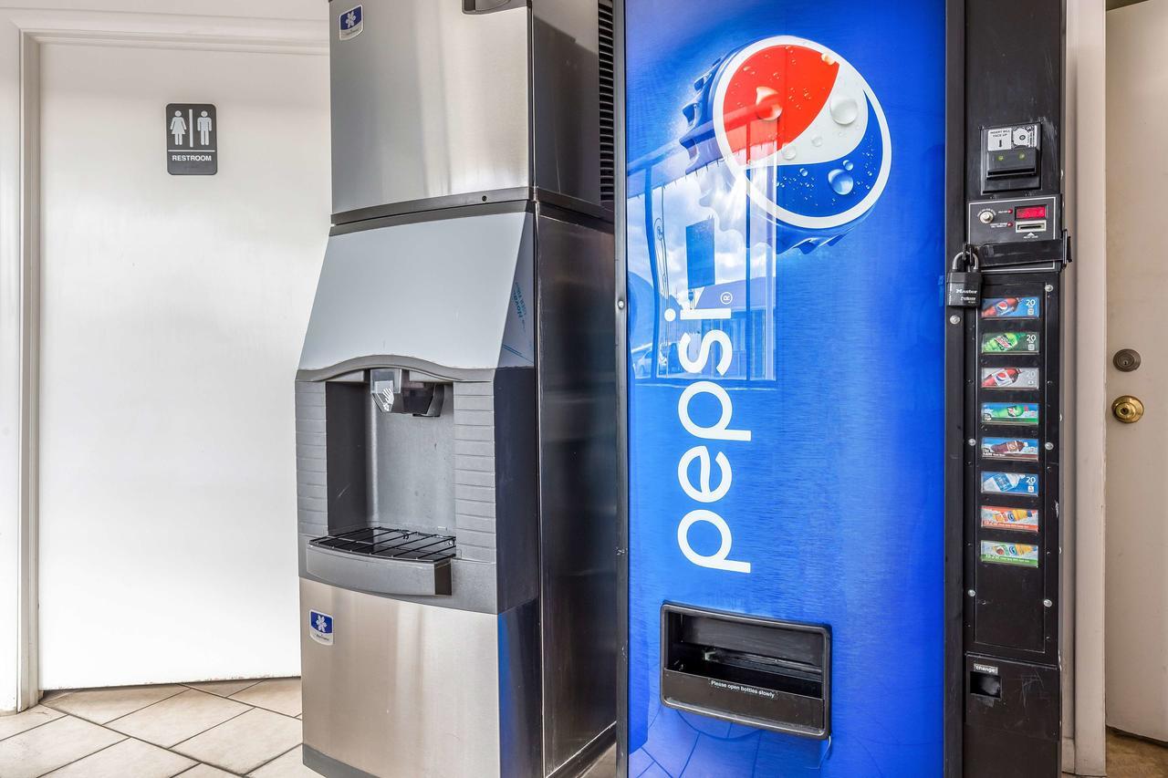 Motel 6 Tremonton, Utah エクステリア 写真