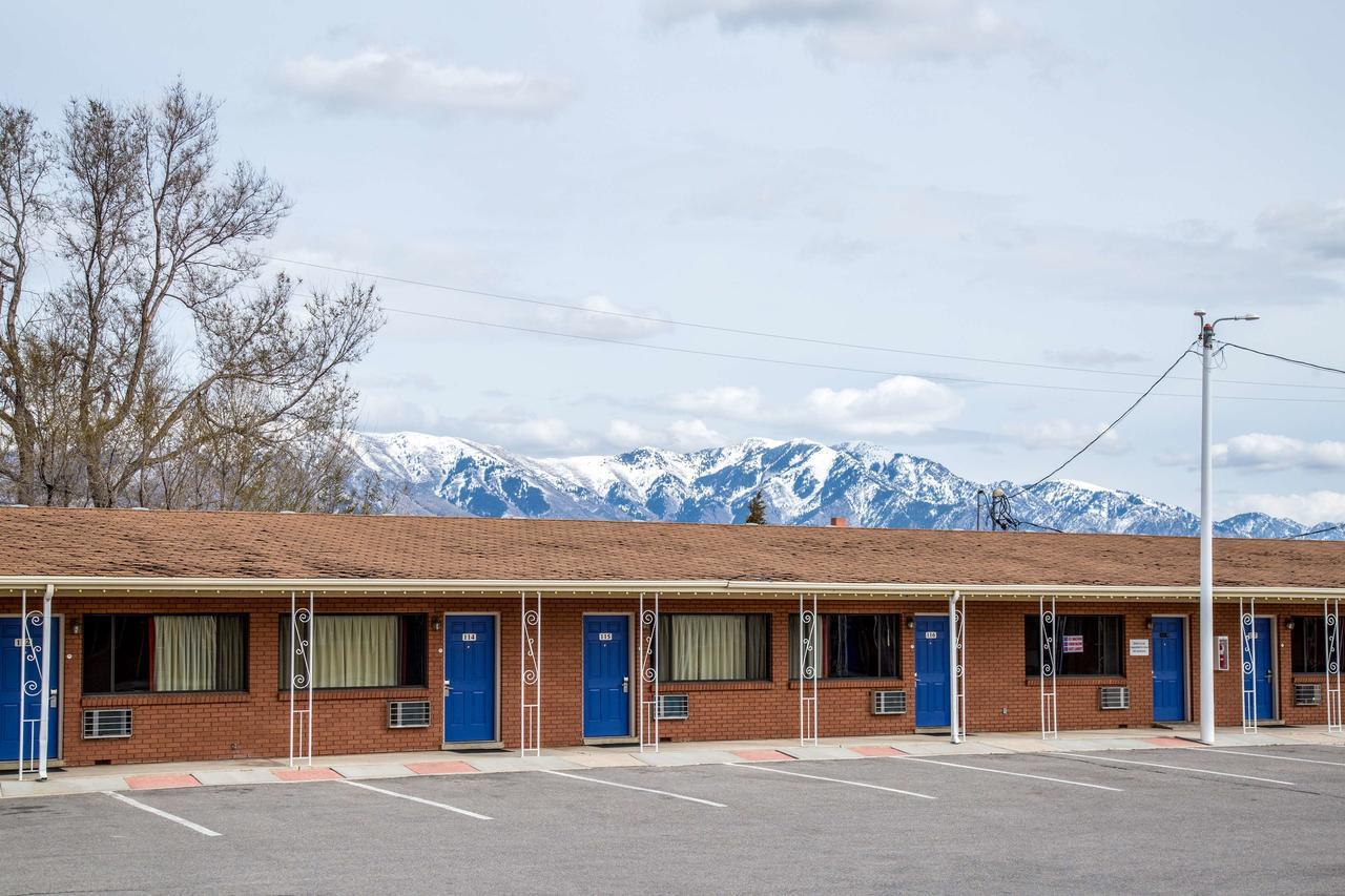Motel 6 Tremonton, Utah エクステリア 写真