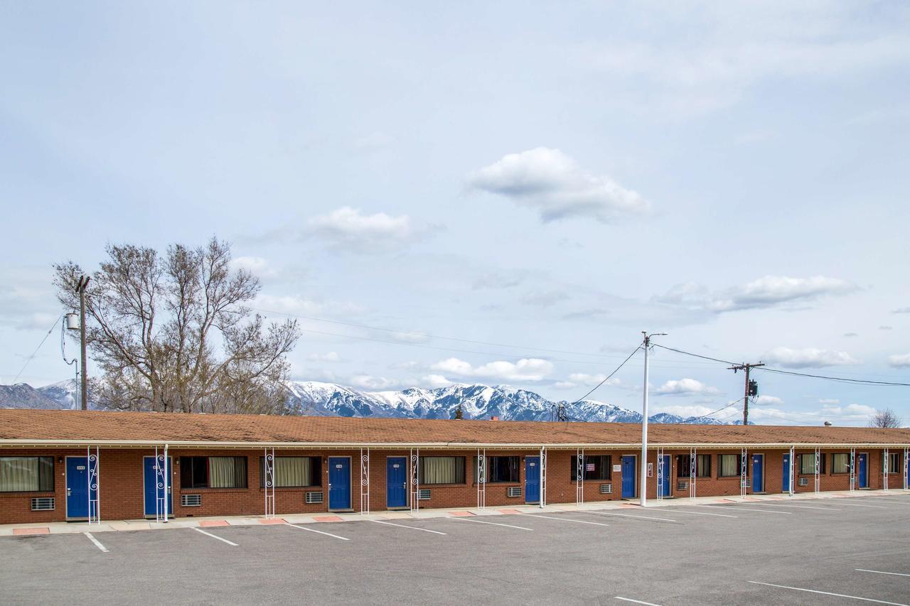 Motel 6 Tremonton, Utah エクステリア 写真