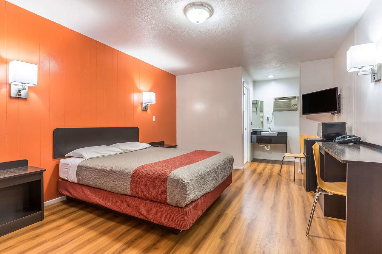 Motel 6 Tremonton, Utah エクステリア 写真