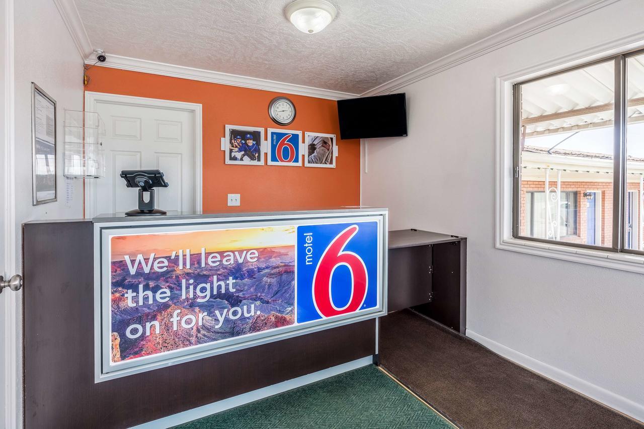 Motel 6 Tremonton, Utah エクステリア 写真