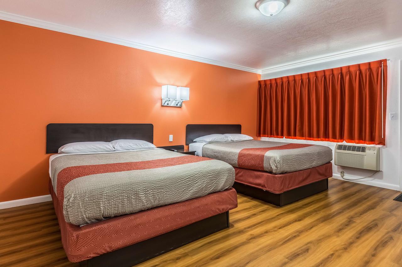 Motel 6 Tremonton, Utah エクステリア 写真
